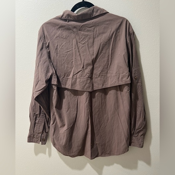 The North Face women’s brown button down field shirt, size medium, GUC, pockets - Picture 2 of 8